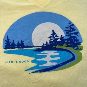 NWOT Women’s Medium Life Is Good Cool Tee VNeck SS TShirt